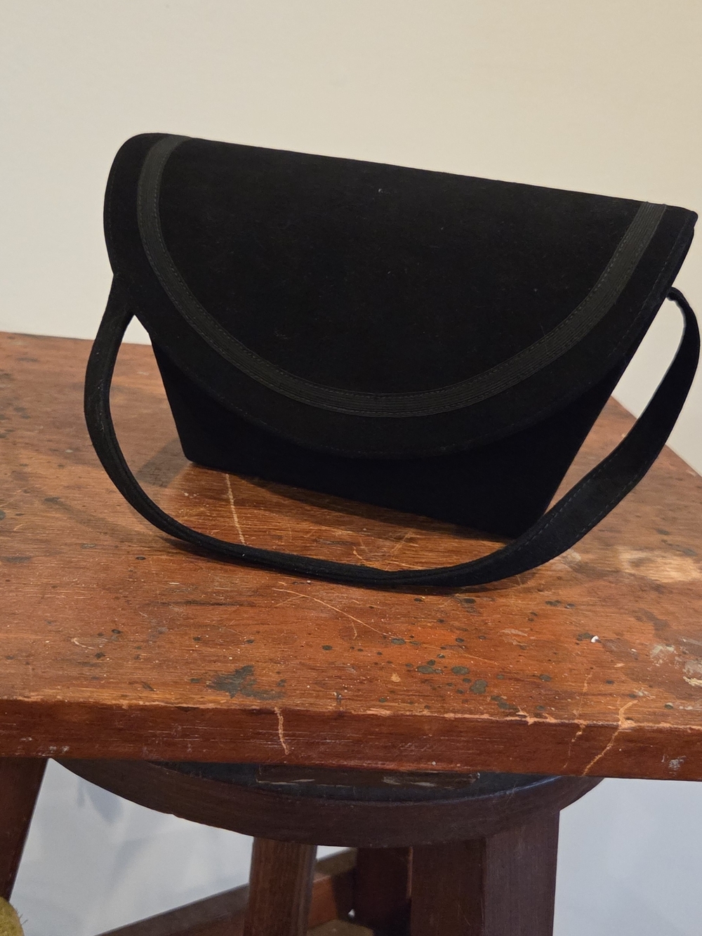 Black Women's Suede Crescent Shoulder Bag